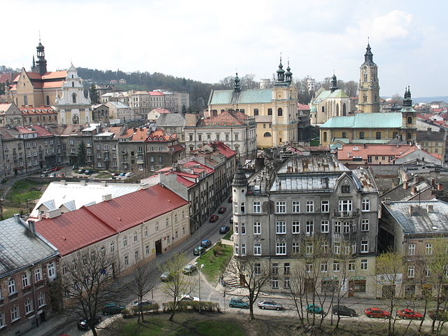 Widok na miasto Przemyśl i jego kościoły