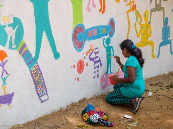 malowanie wnętrz za pomocą farb lateksowych