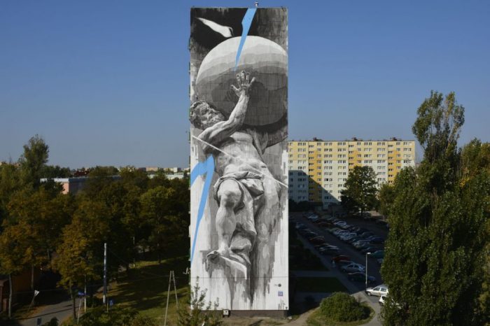 Mural na Bałutach w Łodzi - bomber