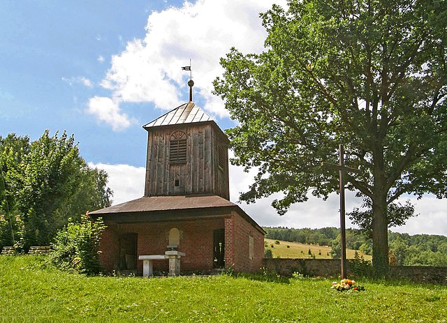 Drewniano-murowana dzwonnica w Jugowicach, 1828