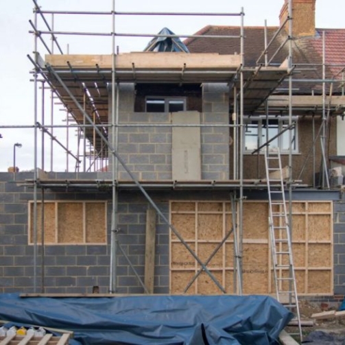 budowa bez zgłoszenia i bez zezwolenia