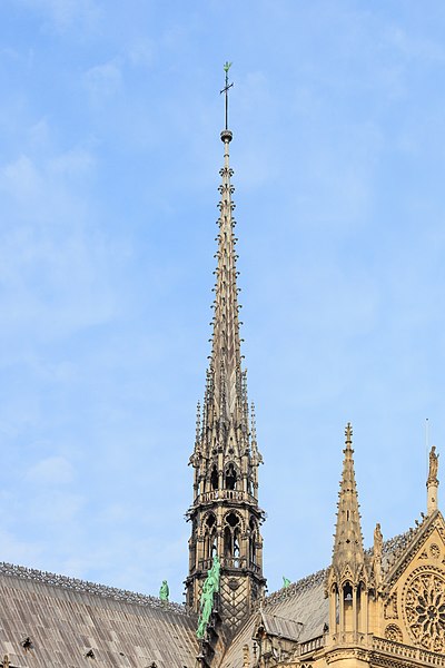 Iglica Notre Dame
