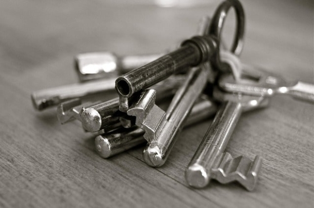 klucze do mieszkania od dewelopera