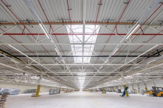 stezenia hal stalowych