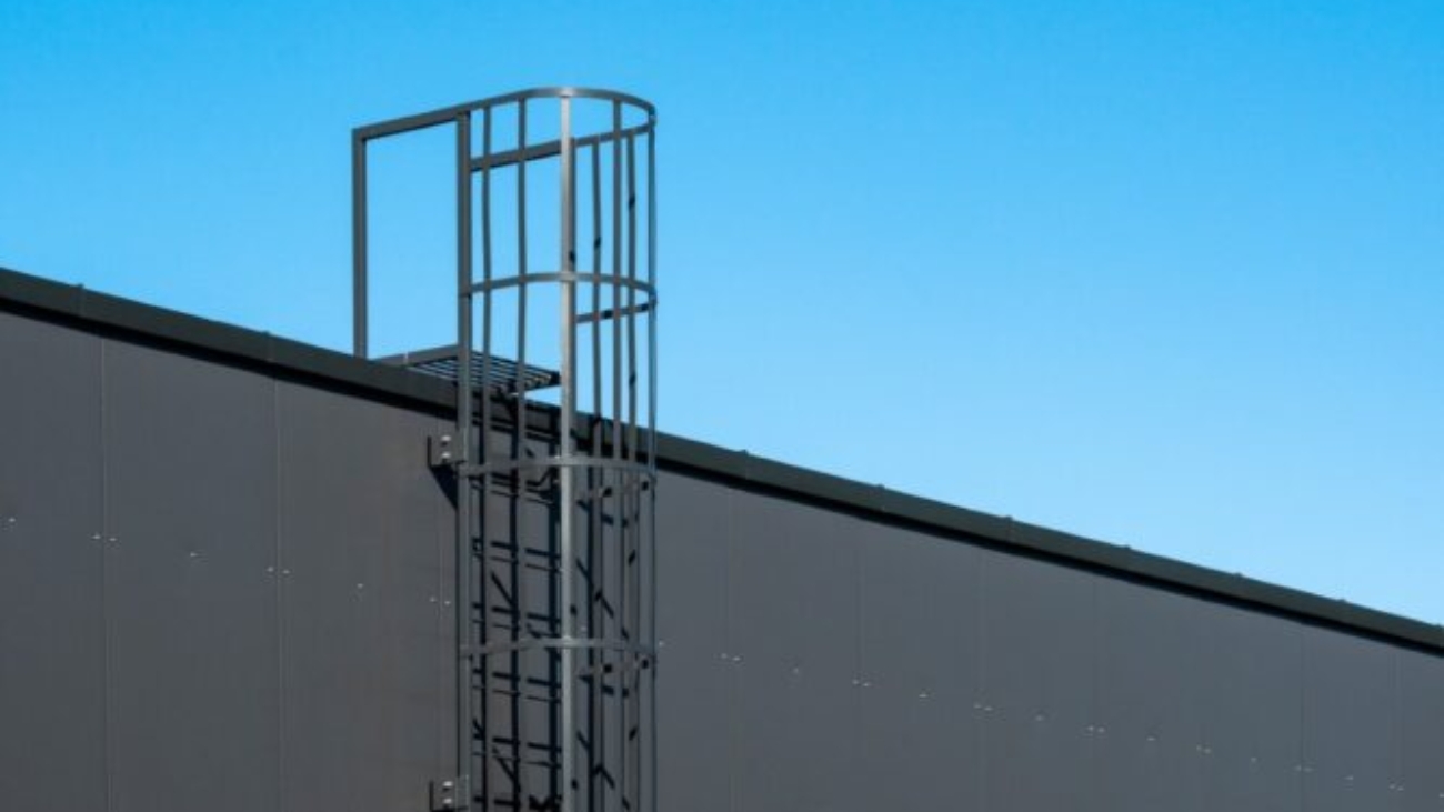 rodzaje-drabin-ewakuacyjnych-praktyczny-przewodnik