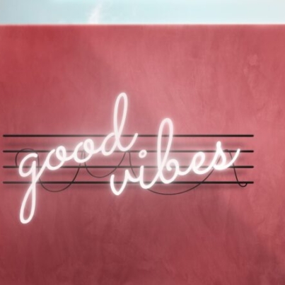 neon w biurze, w przestrzeni publicznej